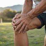 Arthrite huiles essentielles : synergies efficaces pour soulager les douleurs articulaires